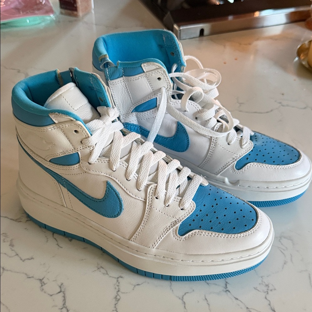 Nike White and Blue Sneakers